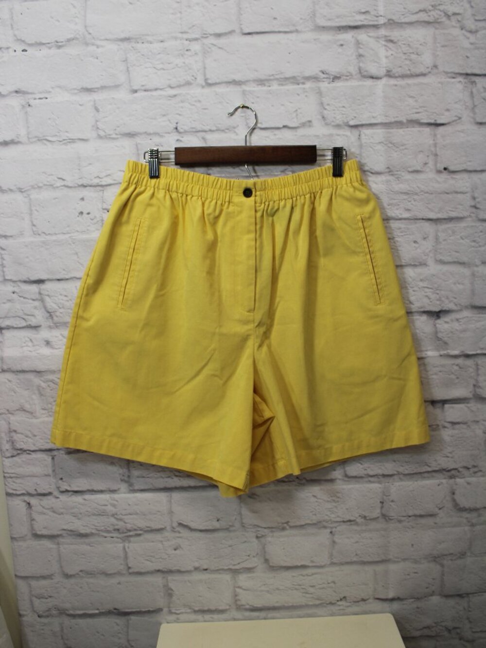 Vintage Karen Scott 14 Yellow Elastic High Waist Boxy Shorts Summer Classic